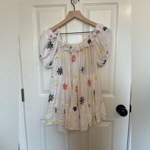 g.p.d. White Floral Puff Sleeve Oversized Top